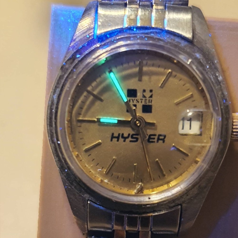 10/$20 Vtg Hyster Forklifts Silver/Goldtone Stainless Steel Women's Watch